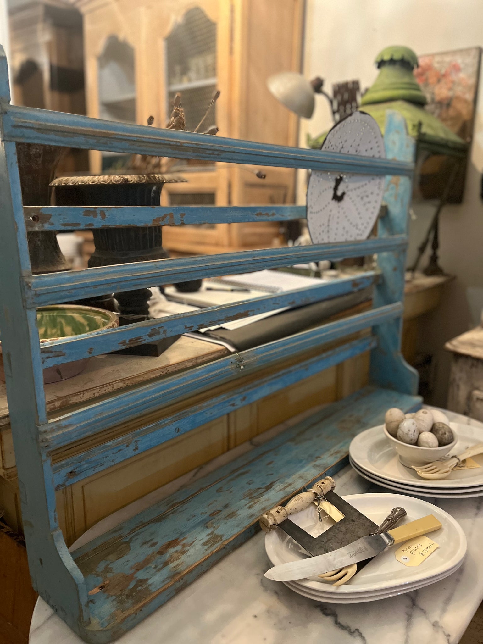 Antique plate rack
