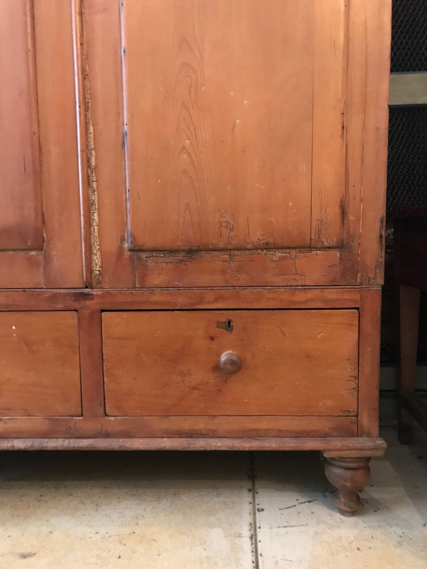 Large antique robe /cupboard