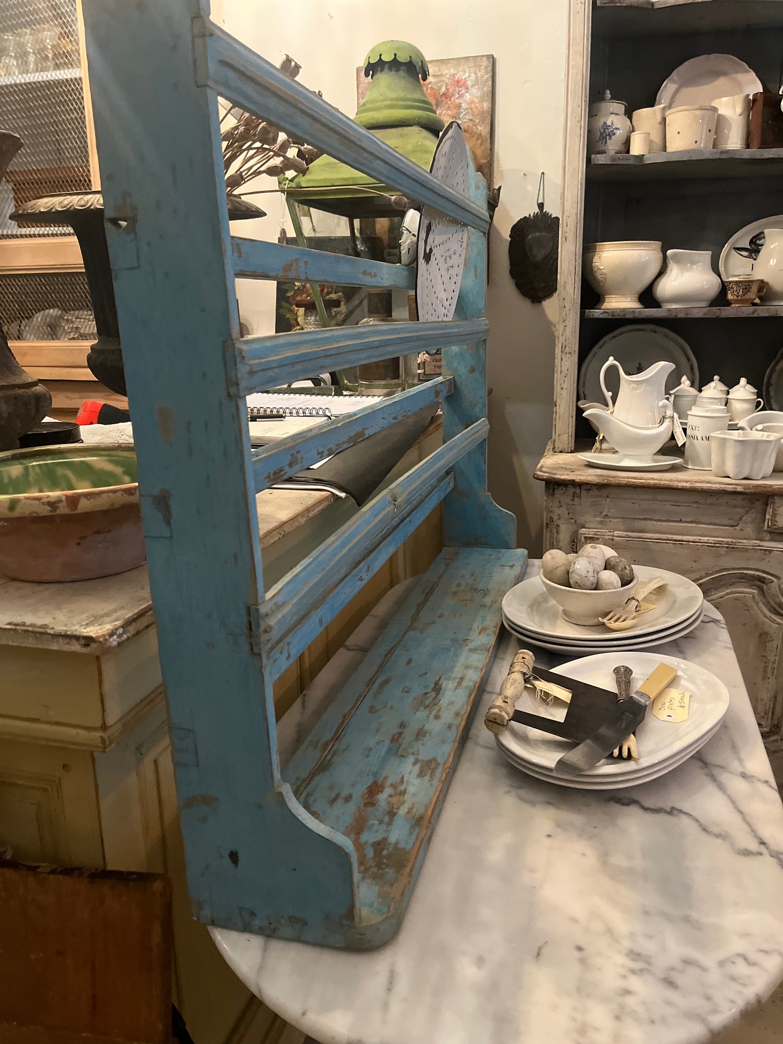 Antique plate rack
