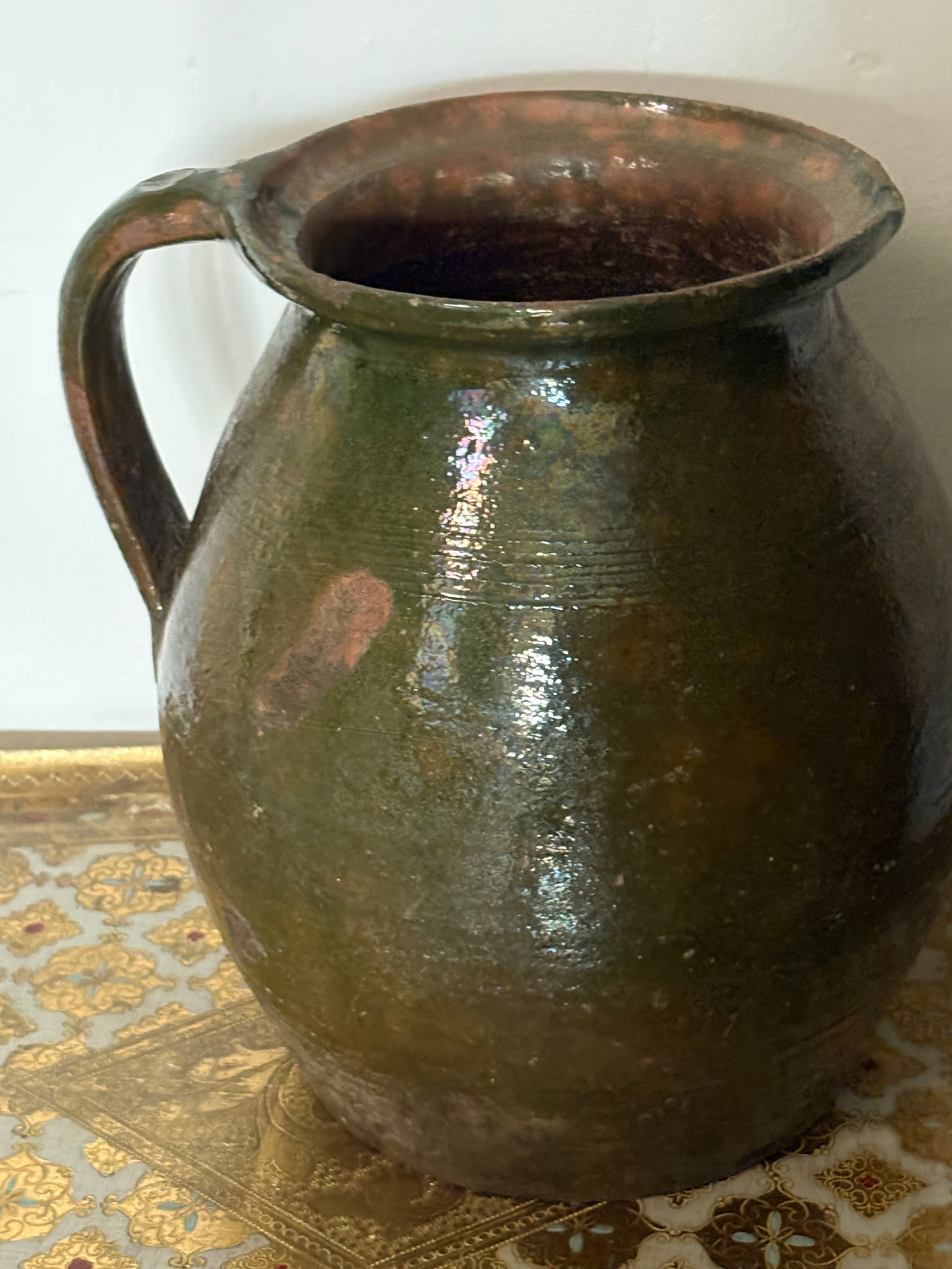 Large pottery jug