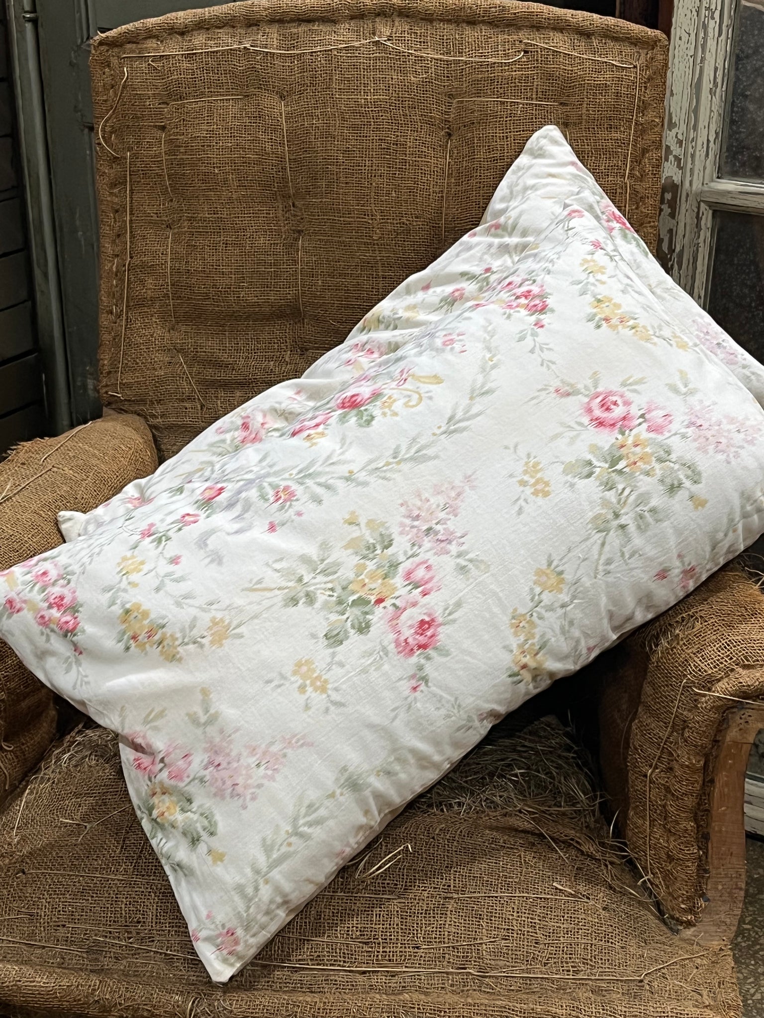 Floral antique cushion